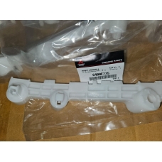 6400F775 MITSUBISHI Кронштейн переднего бампера левый