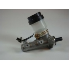 MD-009 AISIN Главный тормозной цилиндр